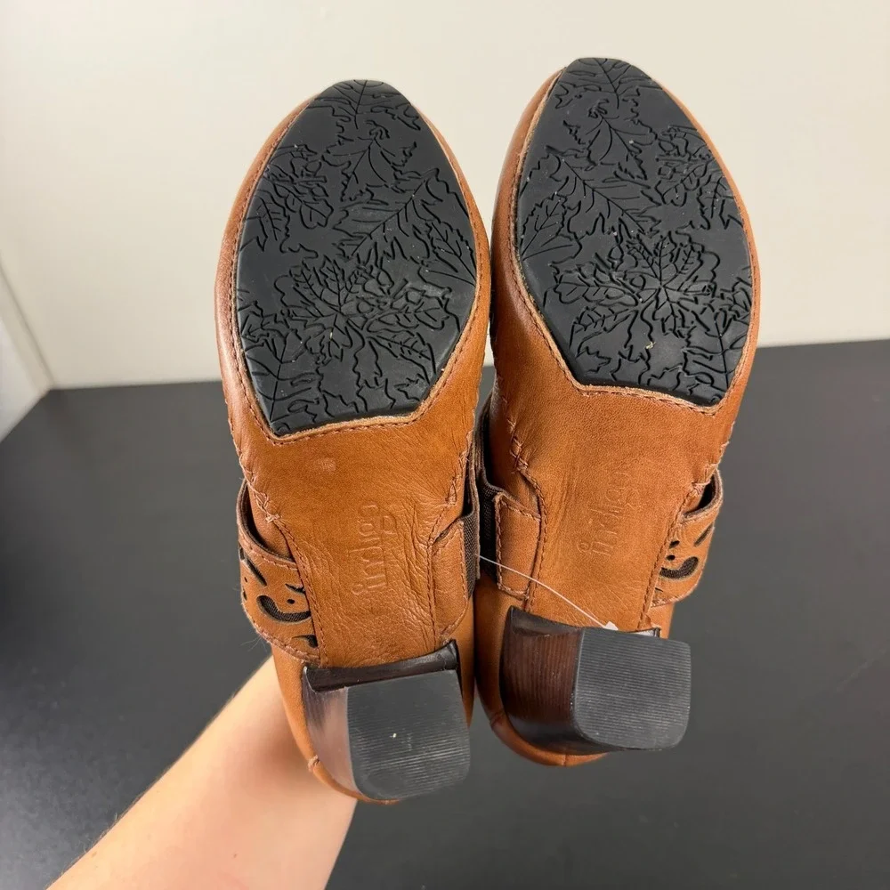 Indigo By Clarks Mary Jane Pump Heels Womens 8M Brown Leather Comfort Career